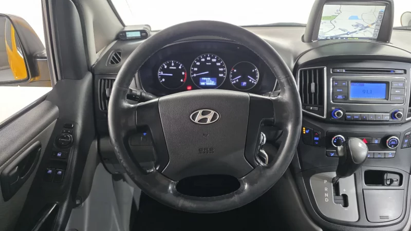 Hyundai Grand Starex