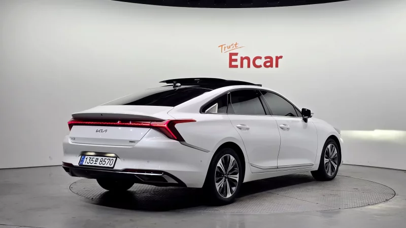 Kia K8