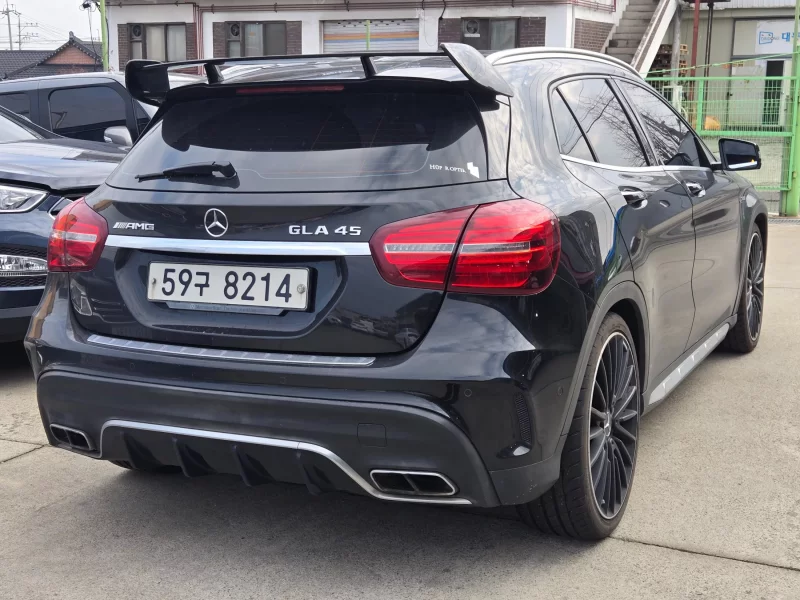 Mercedes-Benz GLA-Class