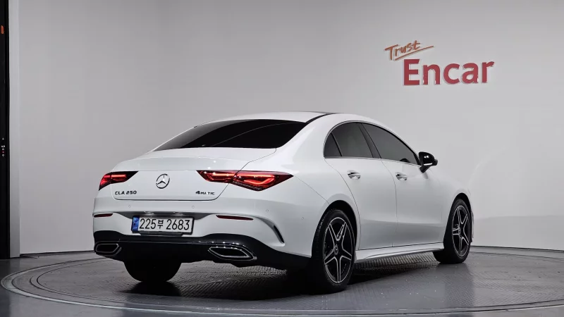 Mercedes-Benz CLA-Class