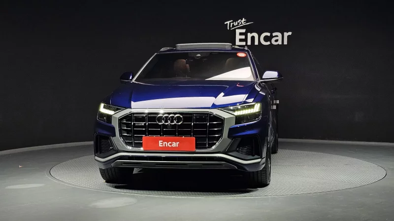 Audi Q8