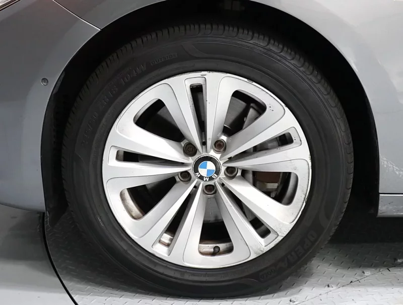 BMW 5-Series Gran Turismo