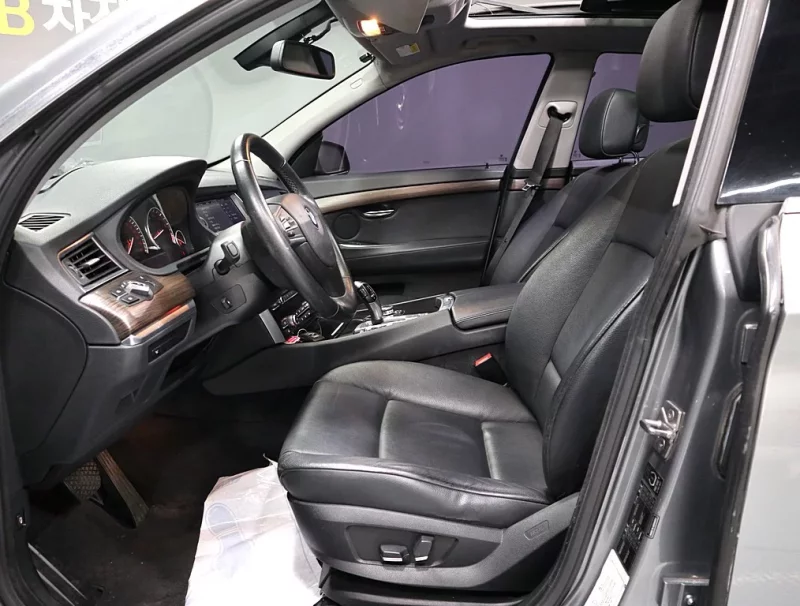 BMW 5-Series Gran Turismo