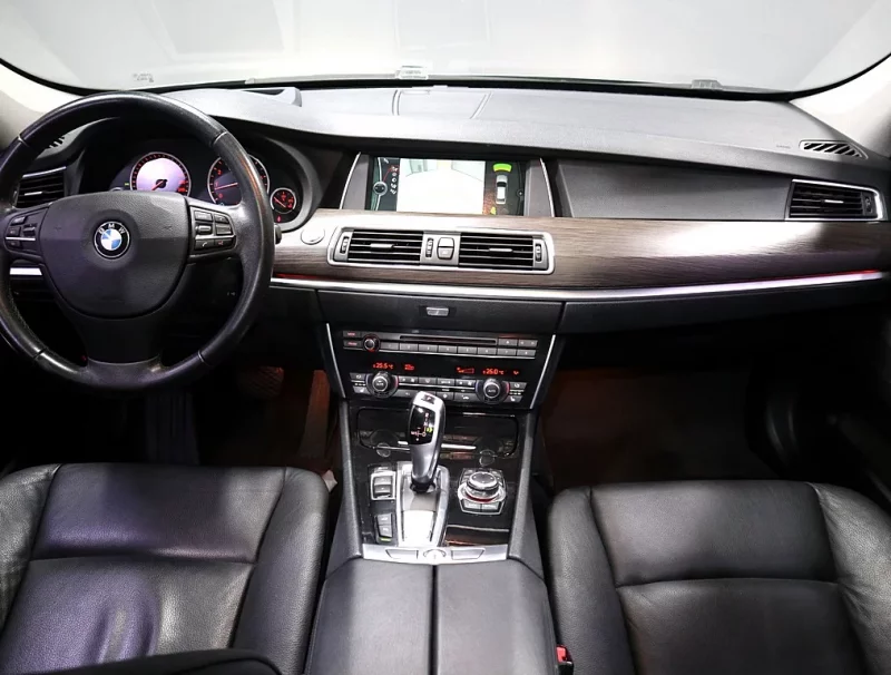 BMW 5-Series Gran Turismo