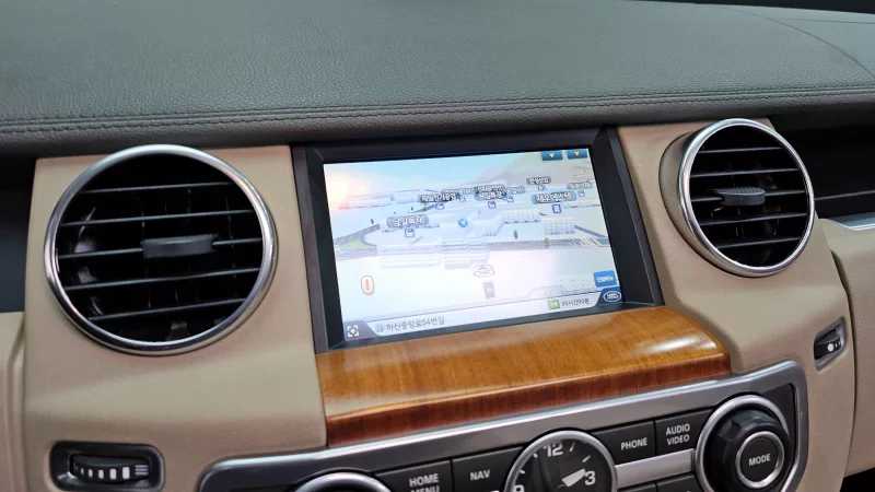 Land Rover DISCOVERY