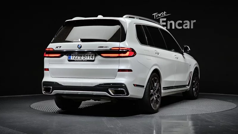 BMW X7