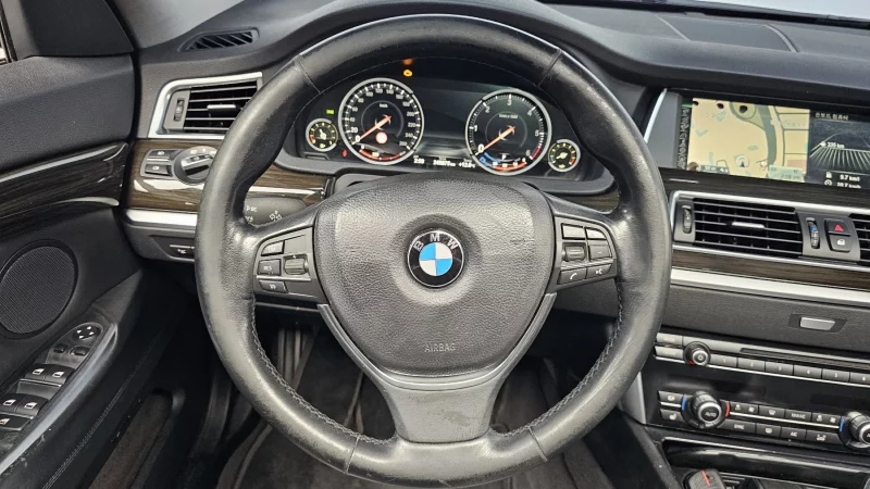 BMW 5-Series Gran Turismo