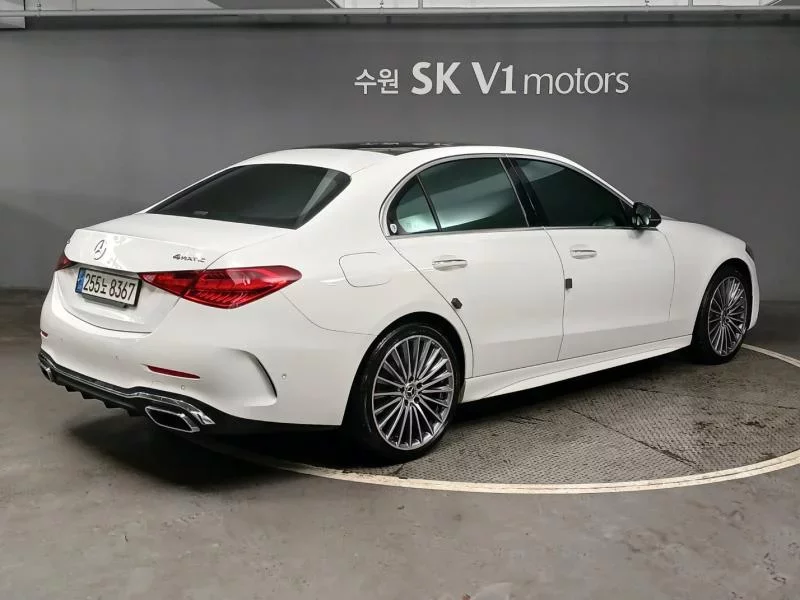 Mercedes-Benz C-Class