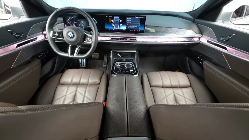 BMW 7-Series
