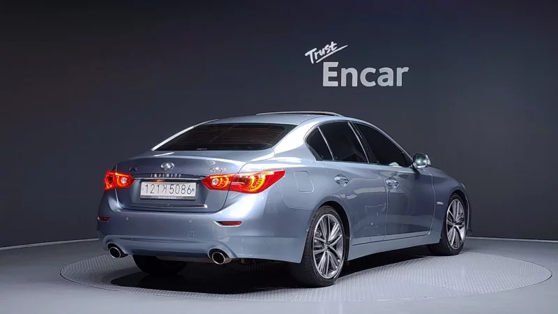 Infiniti Q50