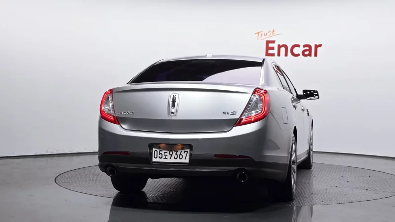 Lincoln MKS