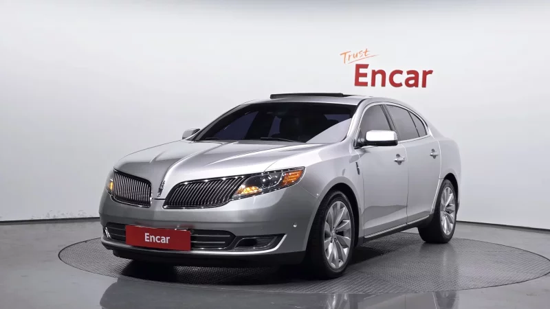 Lincoln MKS