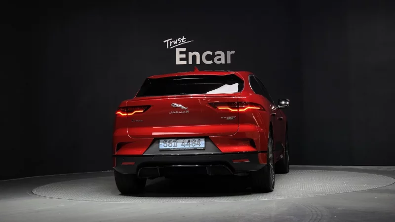 Jaguar I-PACE
