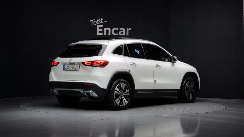 Mercedes-Benz GLA-Class