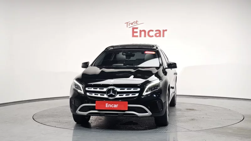 Mercedes-Benz GLA-Class