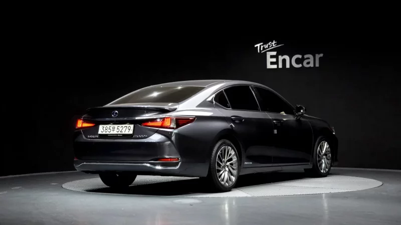 Lexus ES300h