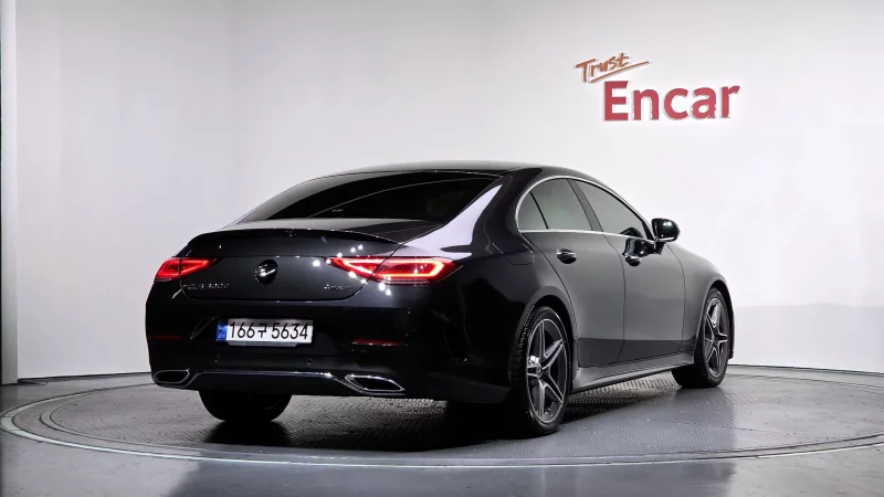 Mercedes-Benz CLS-Class