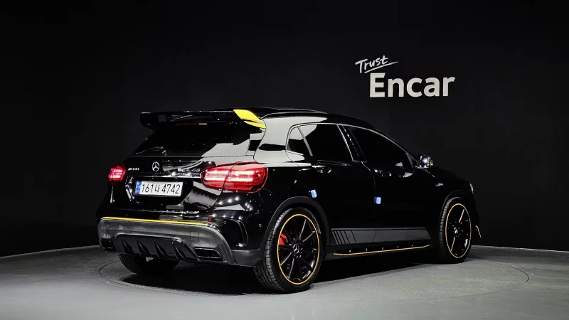 Mercedes-Benz GLA-Class