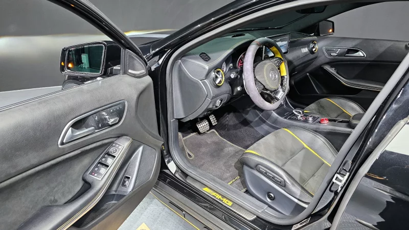 Mercedes-Benz GLA-Class