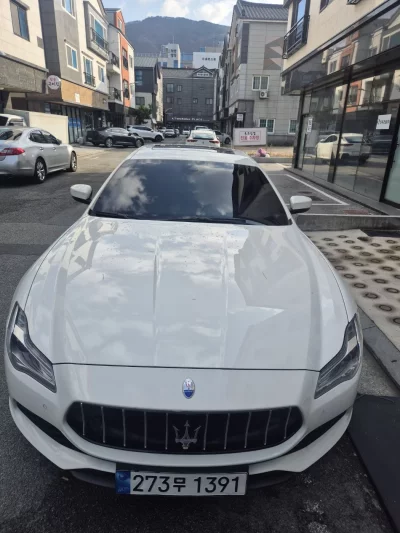 Maserati QUATTROPORTE