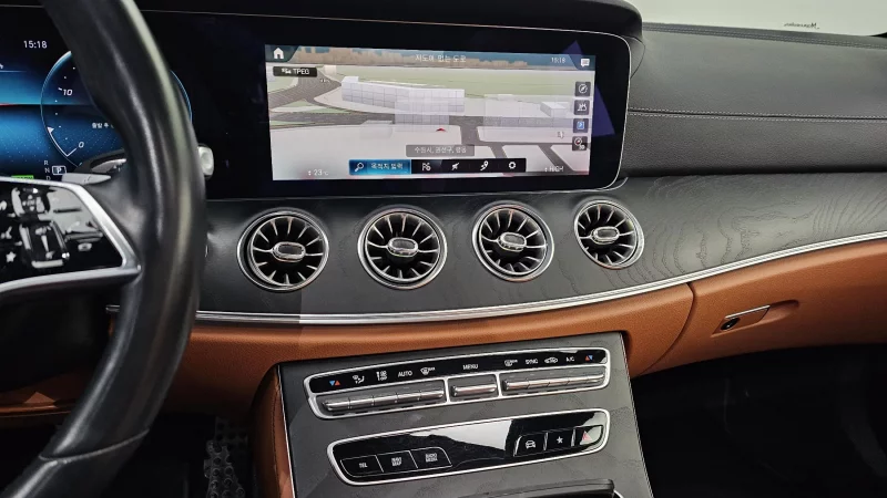 Mercedes-Benz CLS-Class