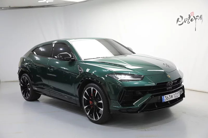 Lamborghini URUS