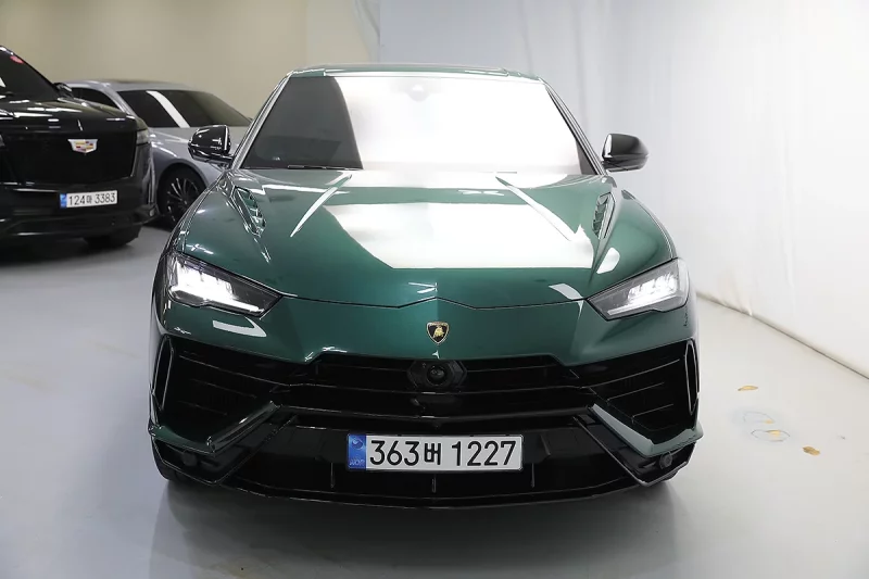 Lamborghini URUS