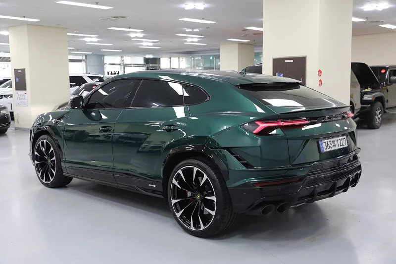 Lamborghini URUS