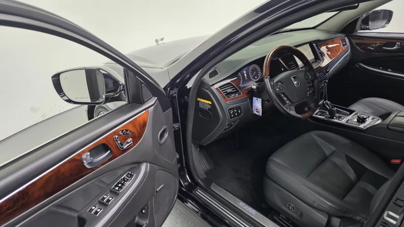 Hyundai Equus