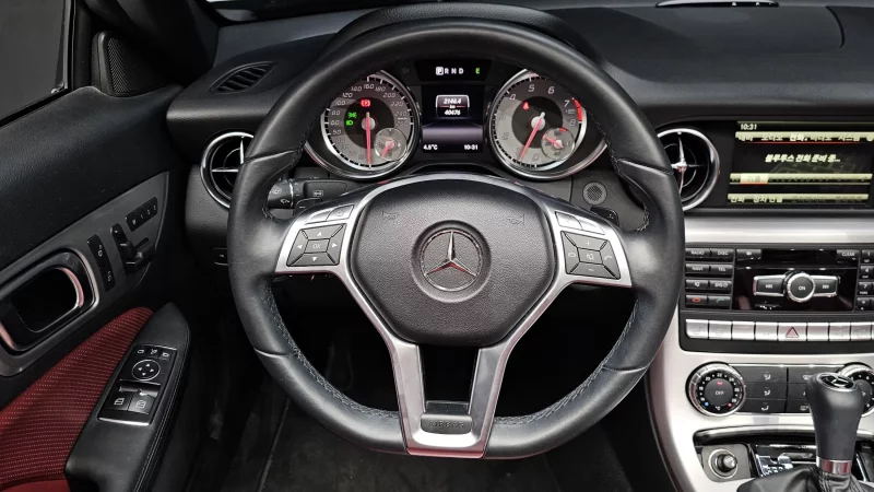 Mercedes-Benz SLK-Class