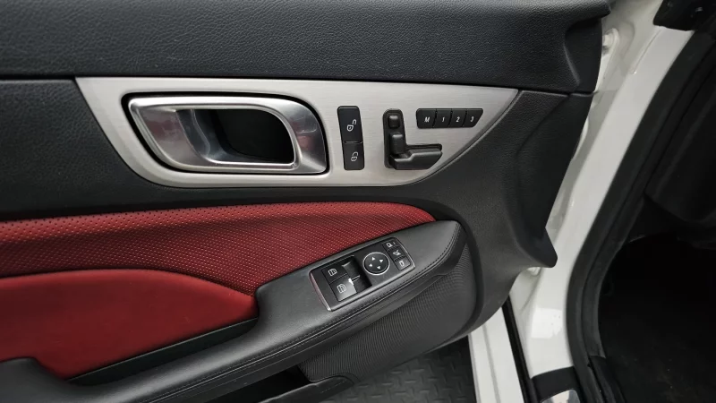 Mercedes-Benz SLK-Class