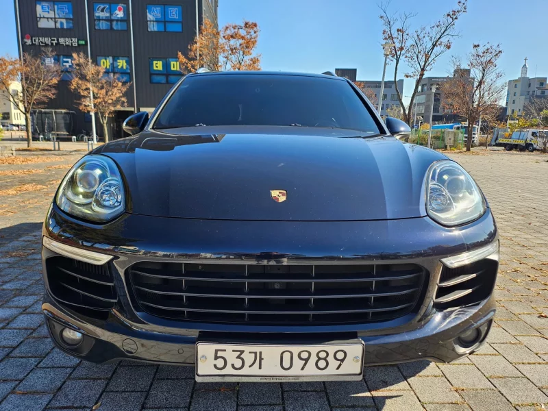 Porsche CAYENNE