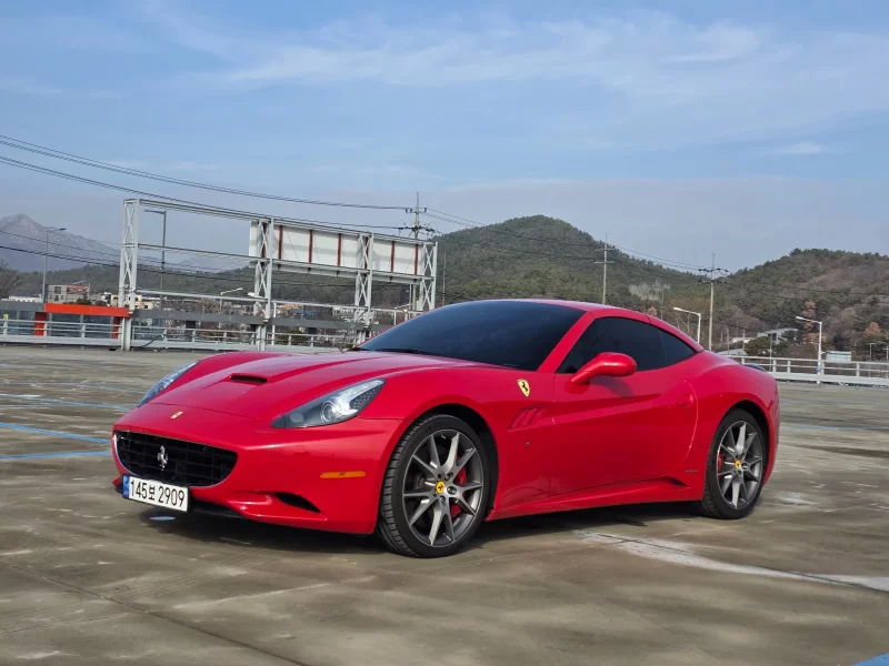 Ferrari CALIFORNIA