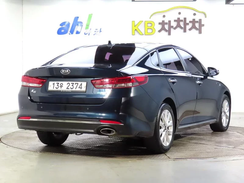 Kia K5