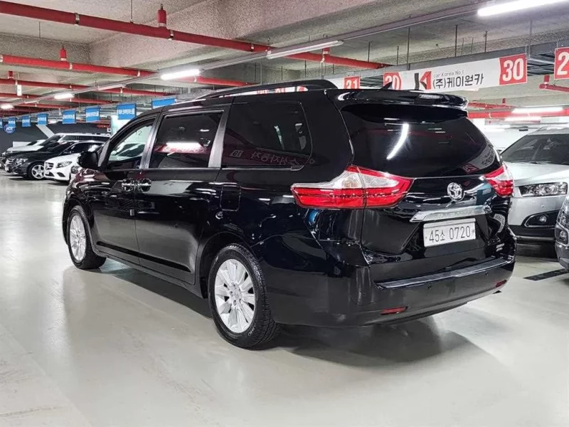 Toyota SIENNA