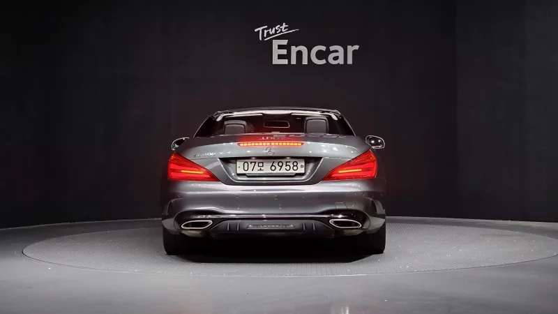 Mercedes-Benz SL-Class