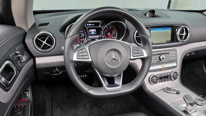 Mercedes-Benz SL-Class