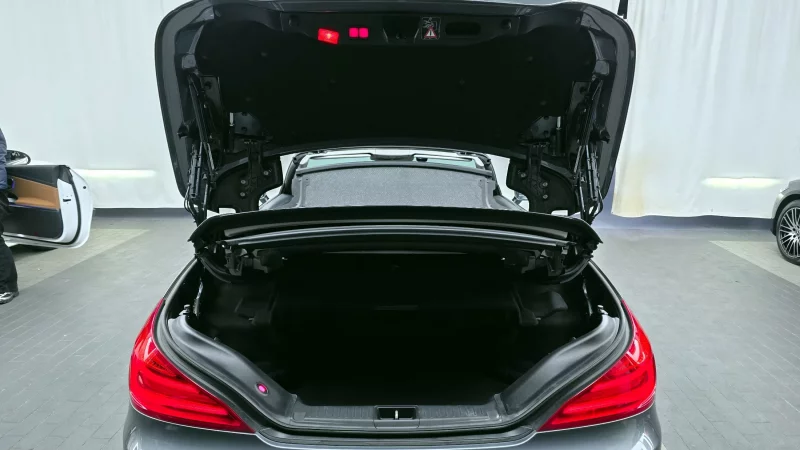 Mercedes-Benz SL-Class