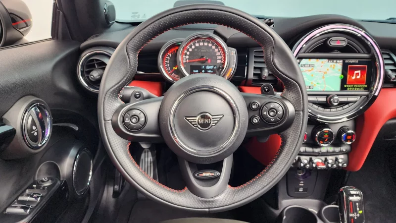 MINI Cooper Convertible