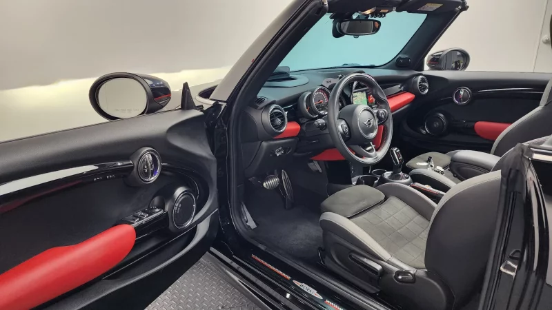 MINI Cooper Convertible