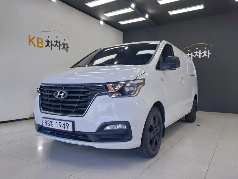 Hyundai Starex