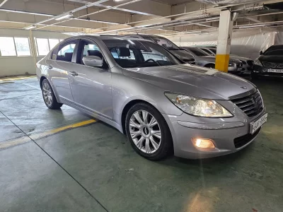 Hyundai Genesis