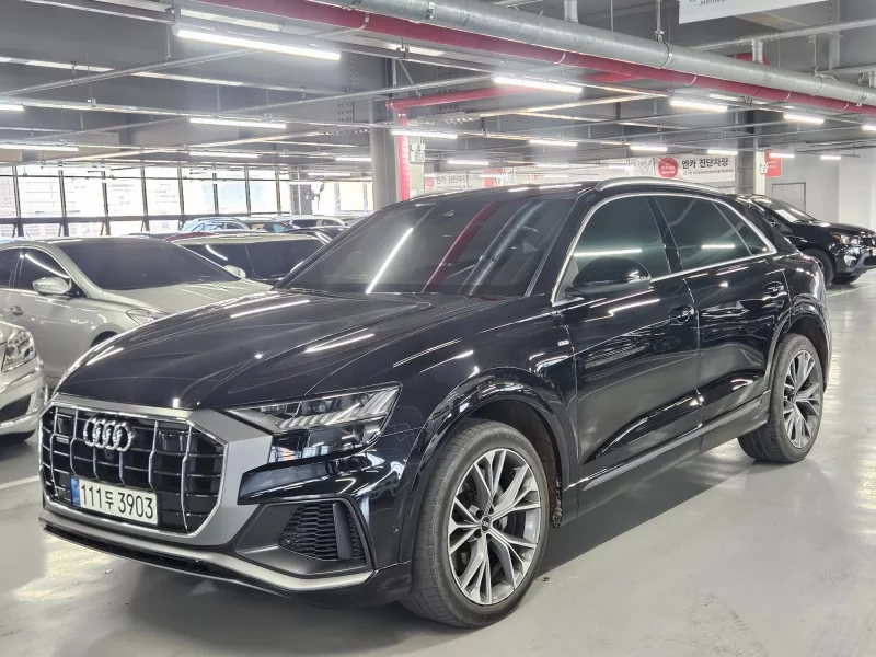 Audi Q8