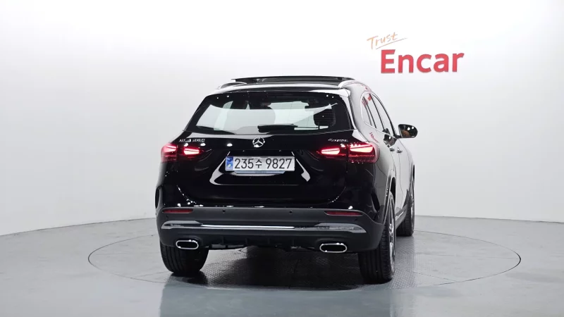 Mercedes-Benz GLA-Class