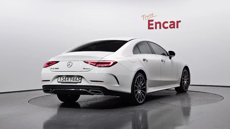 Mercedes-Benz CLS-Class