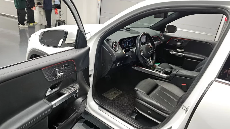 Mercedes-Benz GLB-Class