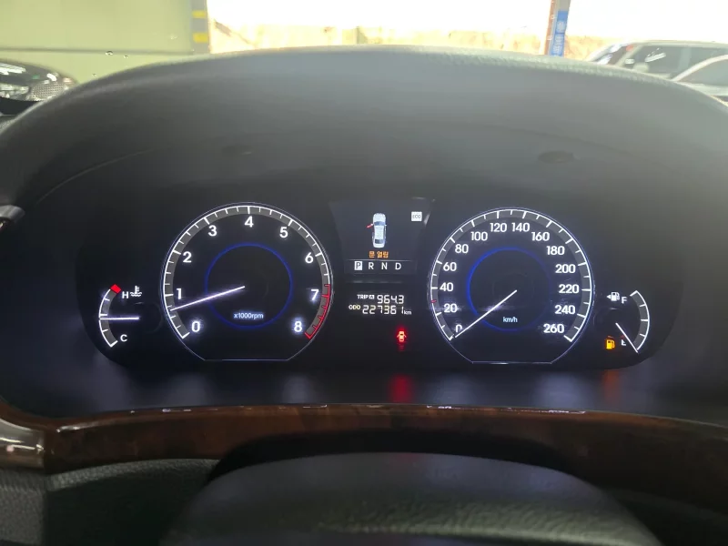 Hyundai Equus