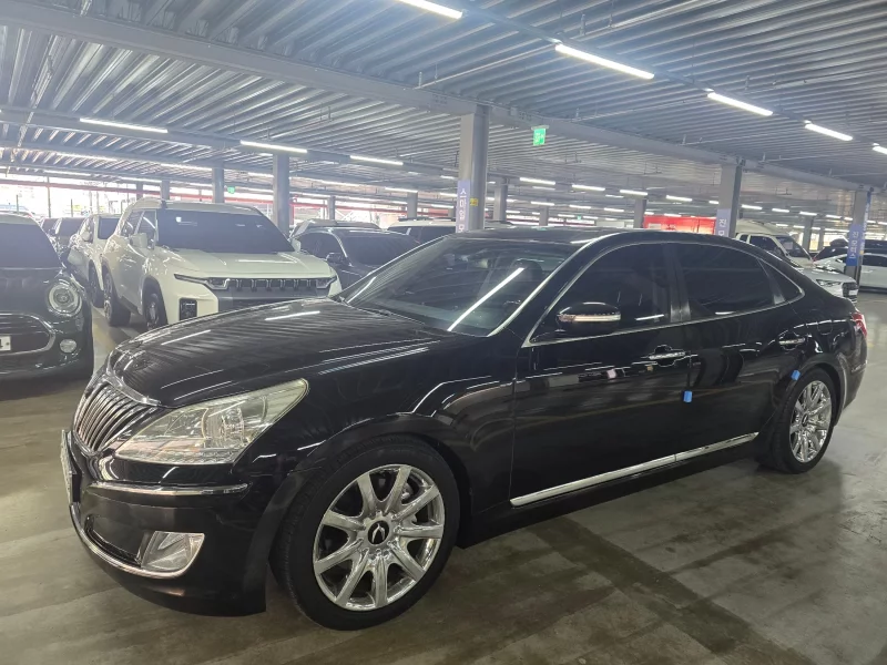 Hyundai Equus