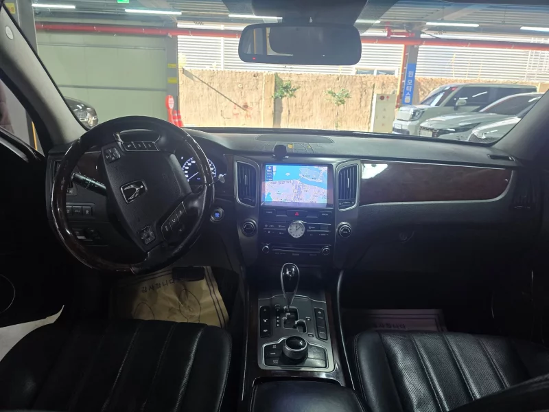 Hyundai Equus