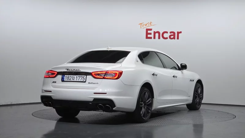 Maserati QUATTROPORTE